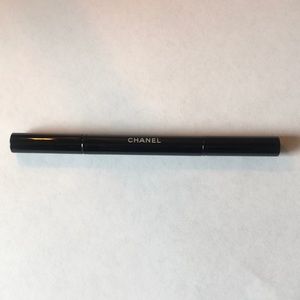 Retractable dual tip eyeshadowbrush